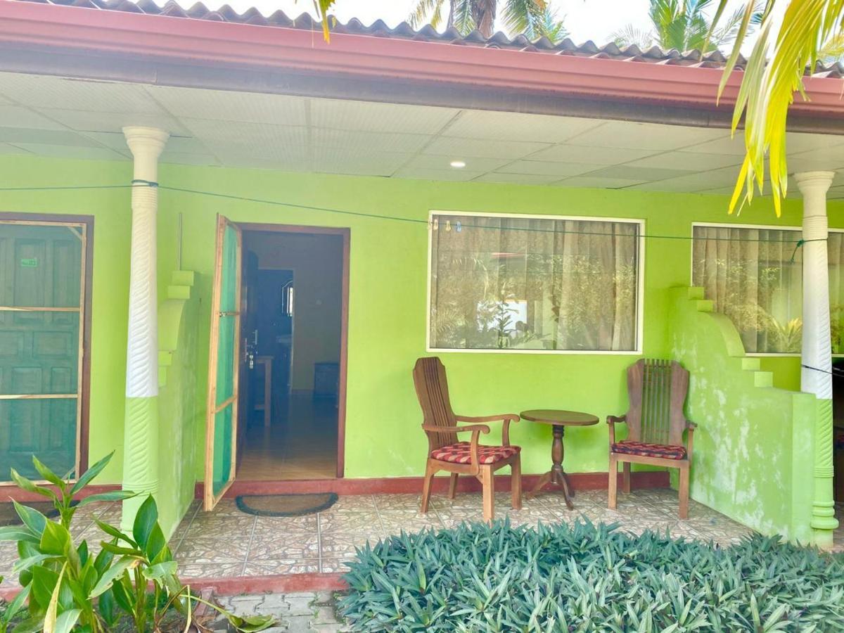Green Land Villa Ahangama Esterno foto